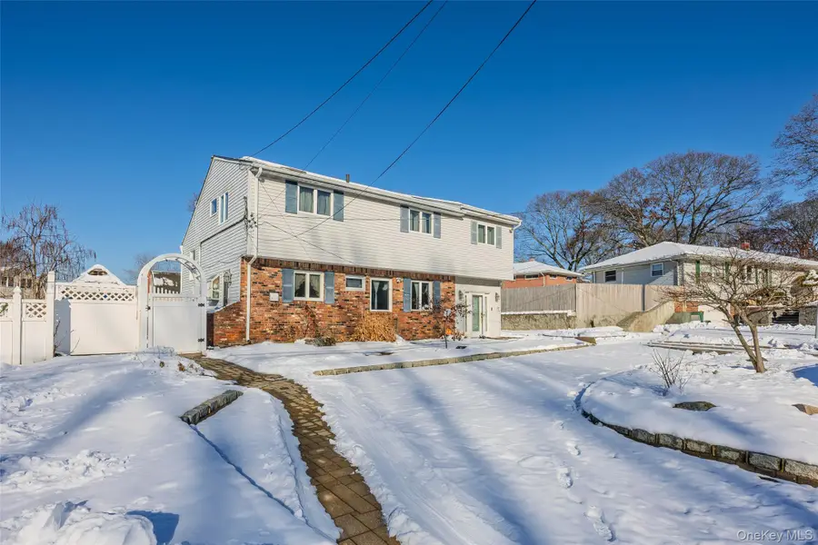 5 Joy Road, Selden, NY 11784 - Image #2