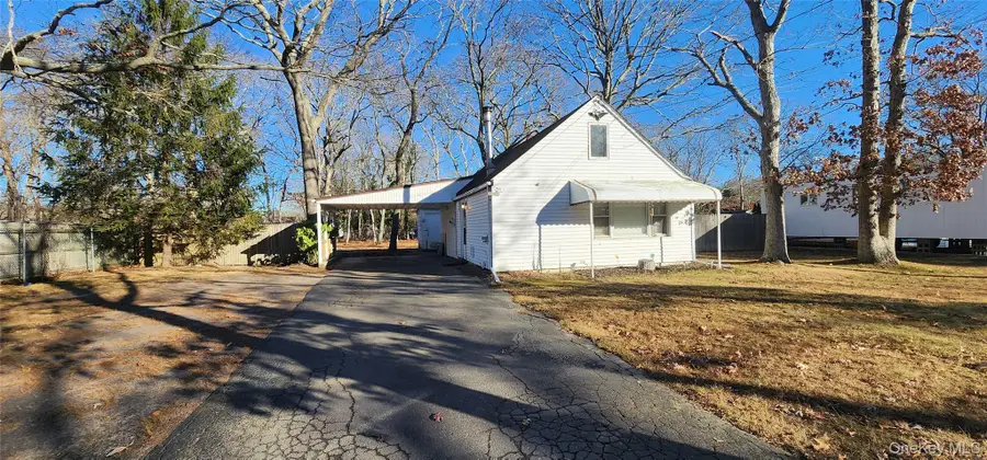 299 Whittier Drive, Mastic Beach, NY 11951 - Image #3