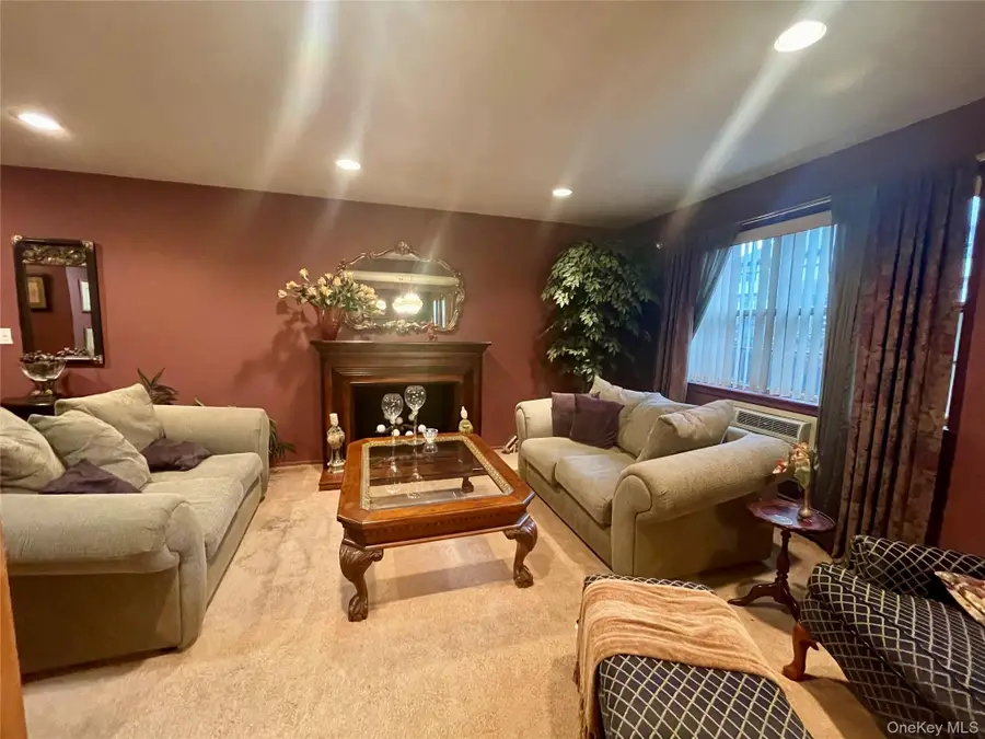 77 Parkside Drive, Suffern, NY 10901 - Image #2