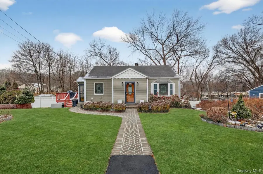 6 Highland Drive, Cortlandt Manor, NY 10567 - Image #2