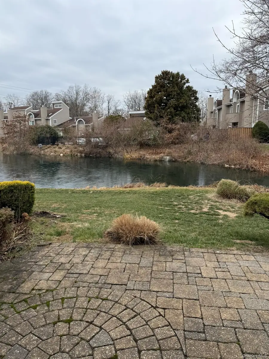 84 Kristin Lane, Hauppauge, NY 11788 - Image #3