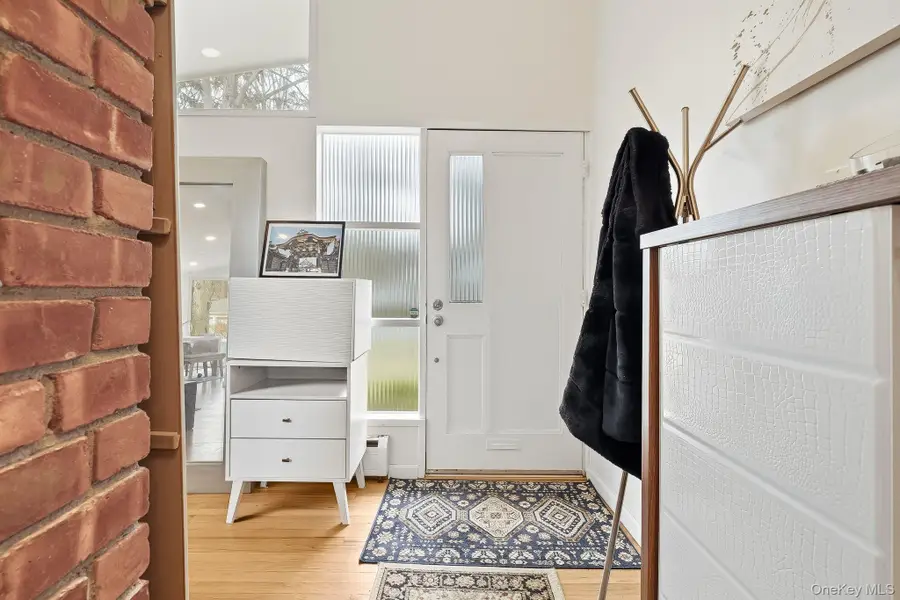 11 Oakley Road, White Plains, NY 10606 - Image #3