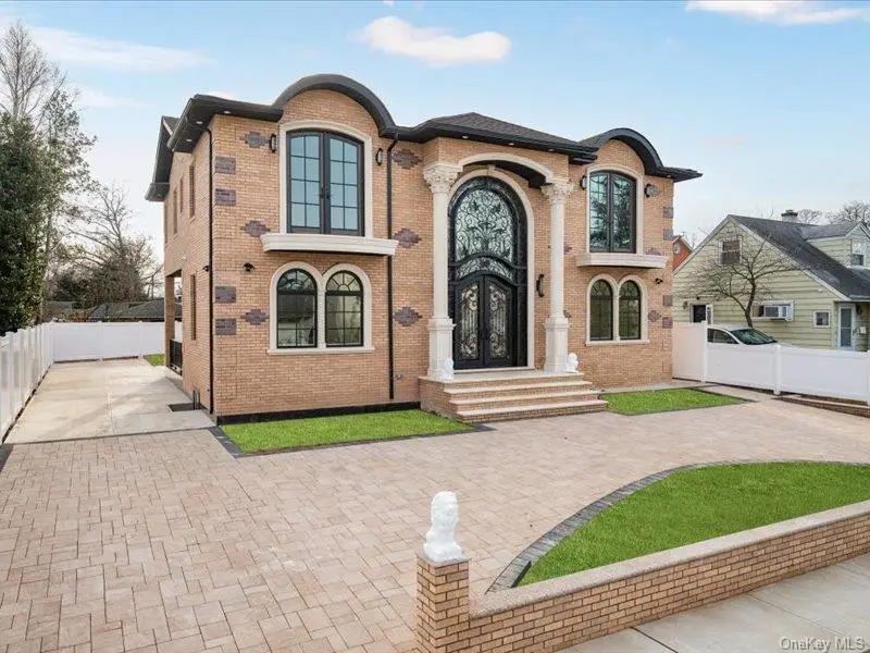 1247 Ixworth Road, Valley Stream, NY 11580 - Image #1