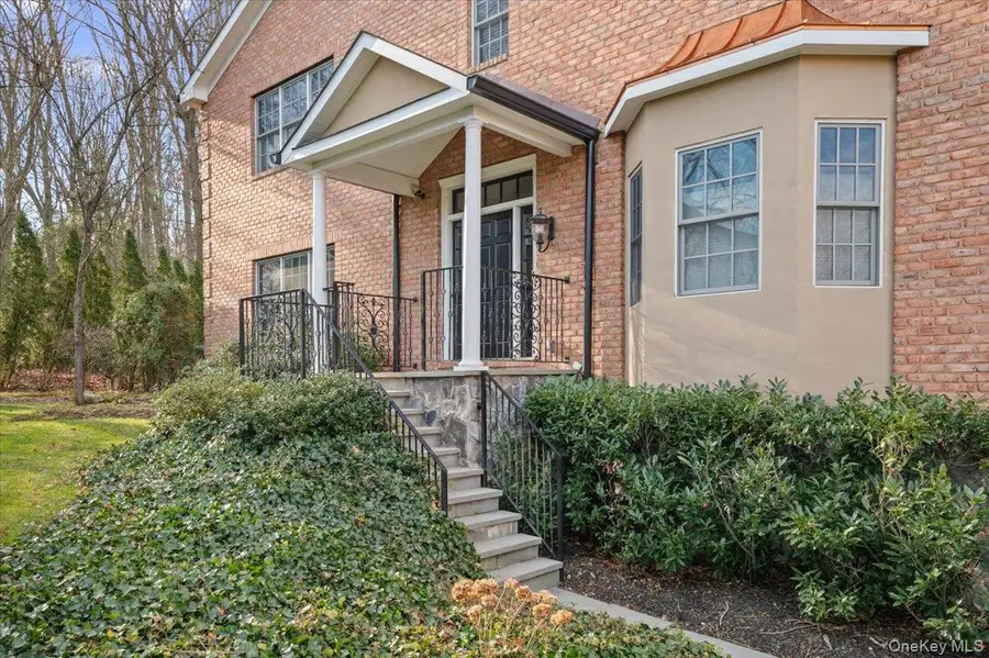 32 The Preserve #32, Woodbury, NY 11797 - Image #2