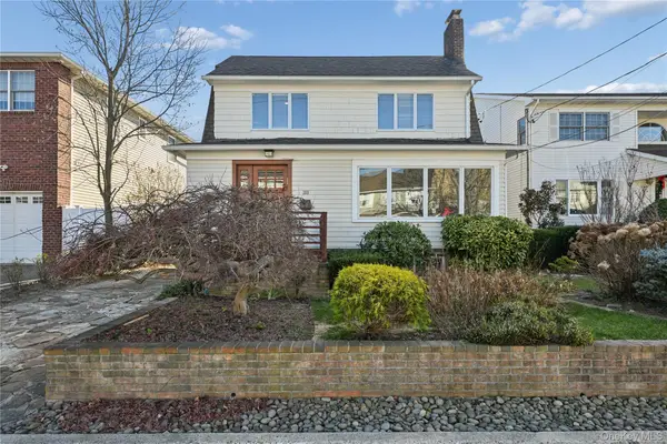 109 Longworth Avenue, Woodmere, NY 11598
