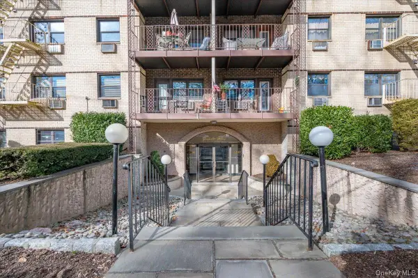 2241 Palmer Avenue #2P, New Rochelle, NY 10801