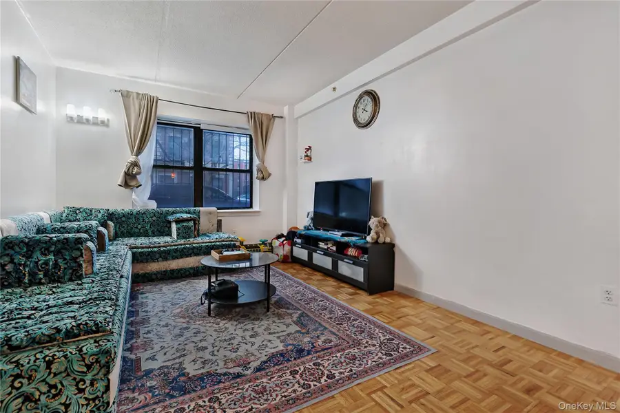 566 Gates Avenue #1B, Brooklyn, NY 11221 - Image #2