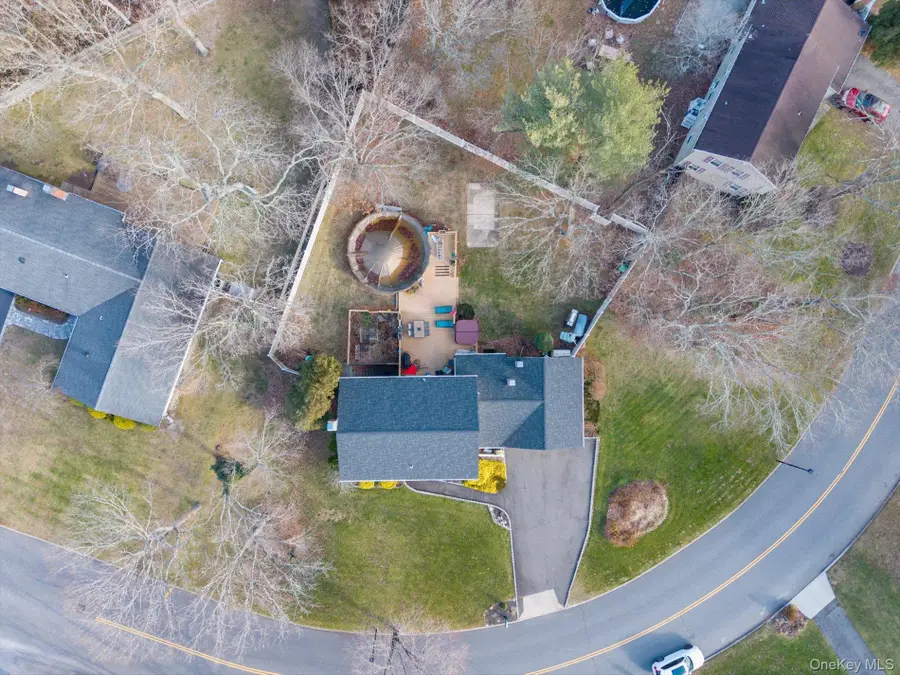 123 Wedgewood Drive, Coram, NY 11727 - Image #3