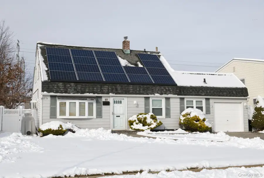 59 Corncrib Lane, Levittown, NY 11756 - Image #2