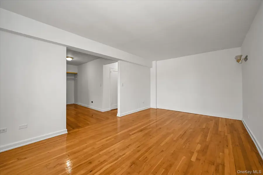 82-40 Austin Street #6K, Kew Gardens, NY 11415 - Image #3