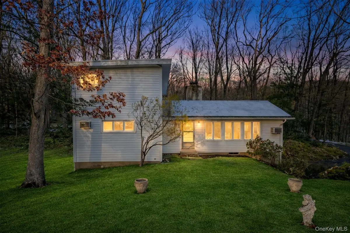 1471 Old Logging Road West, Yorktown Heights, NY 10598 - Image #1