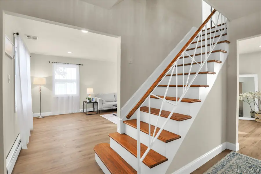 37 Malvern Lane, Stony Brook, NY 11790 - Image #2