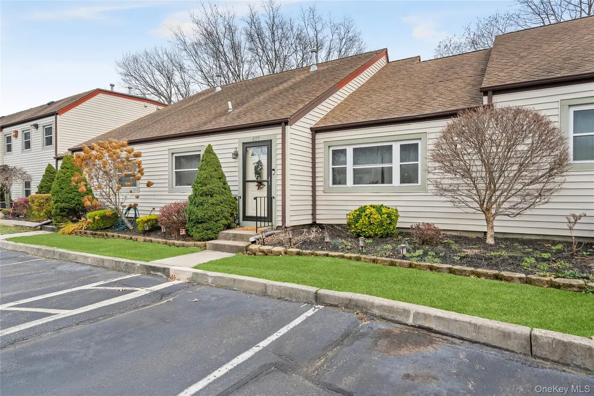 617 Lake Court #617, Middle Island, NY 11953 - Image #1