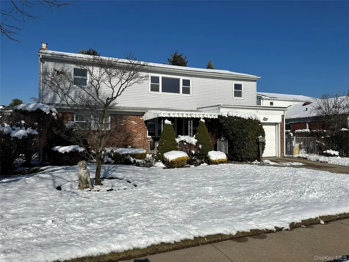 12 Westbury Avenue, Plainview, NY 11803 - Image #1