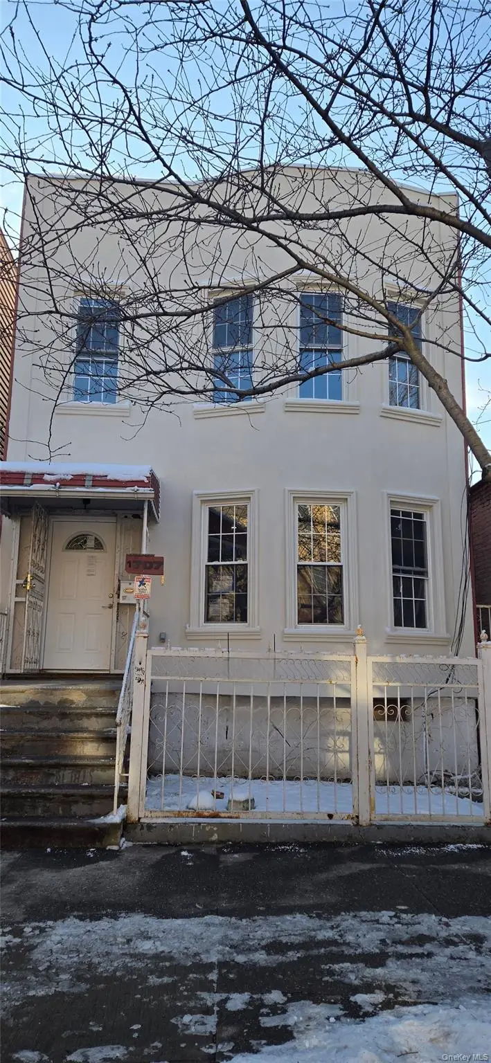 1707 Zerega Avenue, Bronx, NY 10462 - Image #1