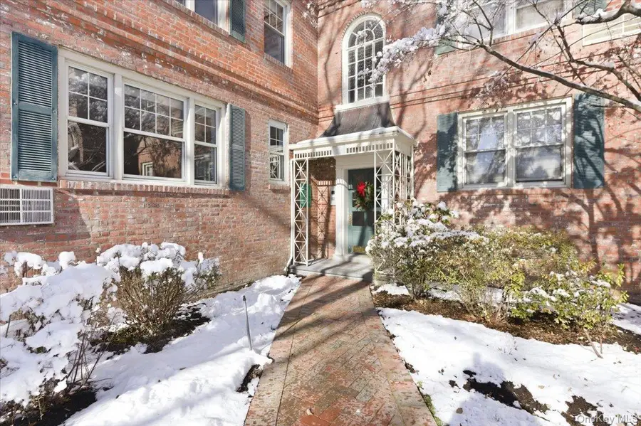 75 Maine Avenue #B-1, Rockville Centre, NY 11570 - Image #2