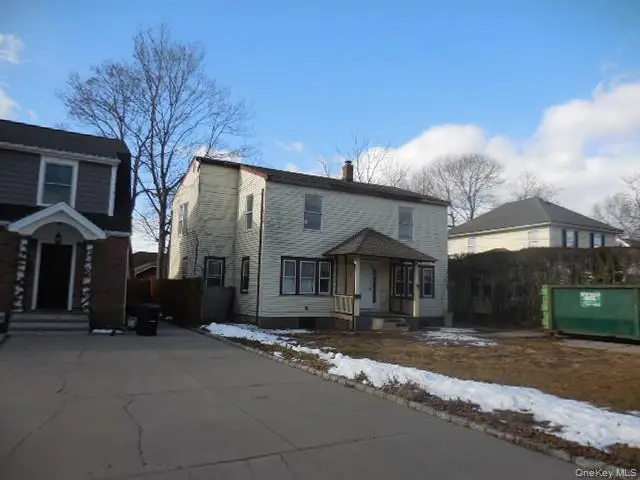 306 Greeley Avenue, Sayville, NY 11782 - Image #3