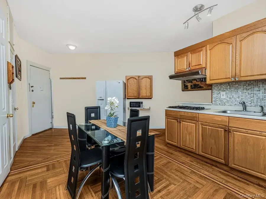 91 E 208th Street #3K, Bronx, NY 10467 - Image #3
