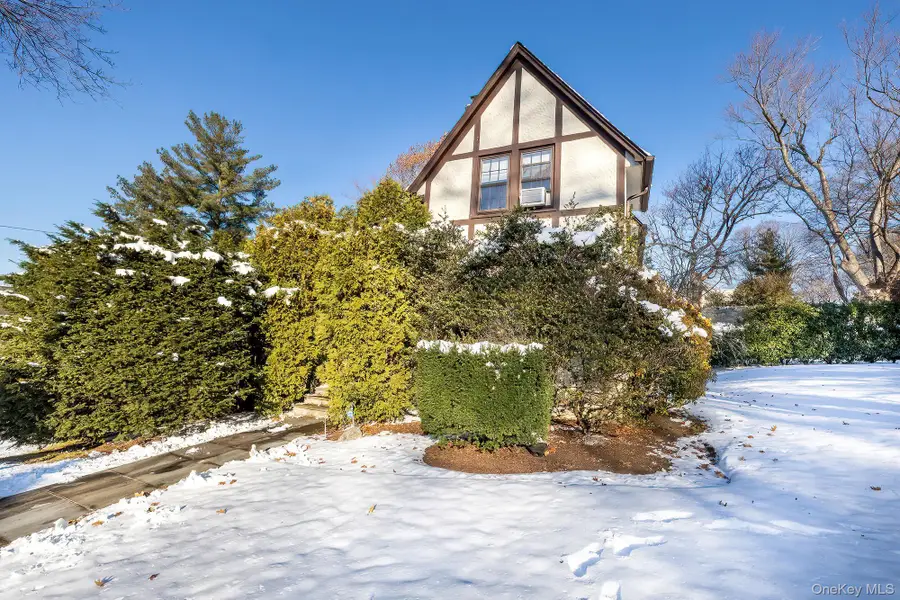 3 Ridgecrest E, Scarsdale, NY 10583 - Image #3