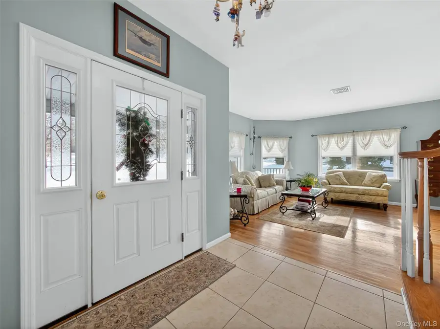 23 Carley Court, West Nyack, NY 10994 - Image #3