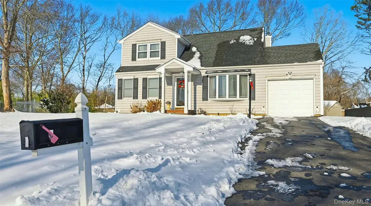 7 Herdman Court, Middle Island, NY 11953 - Image #1