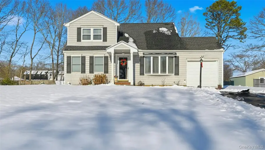 7 Herdman Court, Middle Island, NY 11953 - Image #3