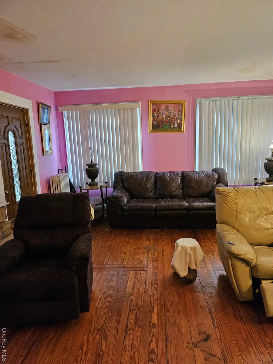 54 W Marshall Street, Hempstead, NY 11550 - Image #3