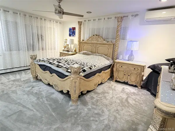 16602 76th Avenue, Fresh Meadows, NY 11366