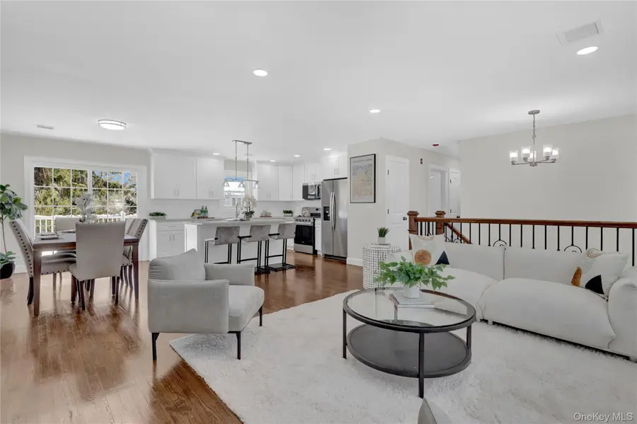 3 Jayne Avenue, Melville, NY 11747 - Image #3