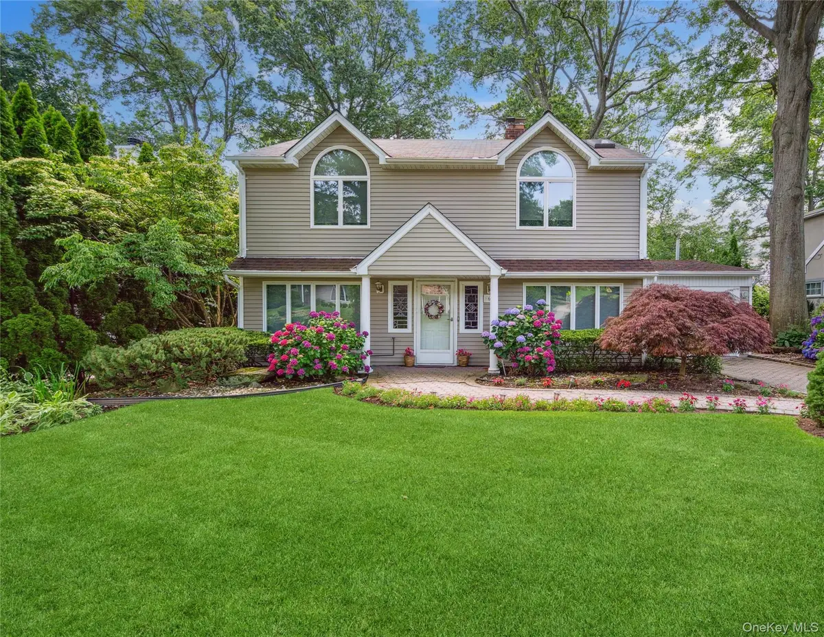 60 Wakefield Avenue, Port Washington, NY 11050 - Image #1