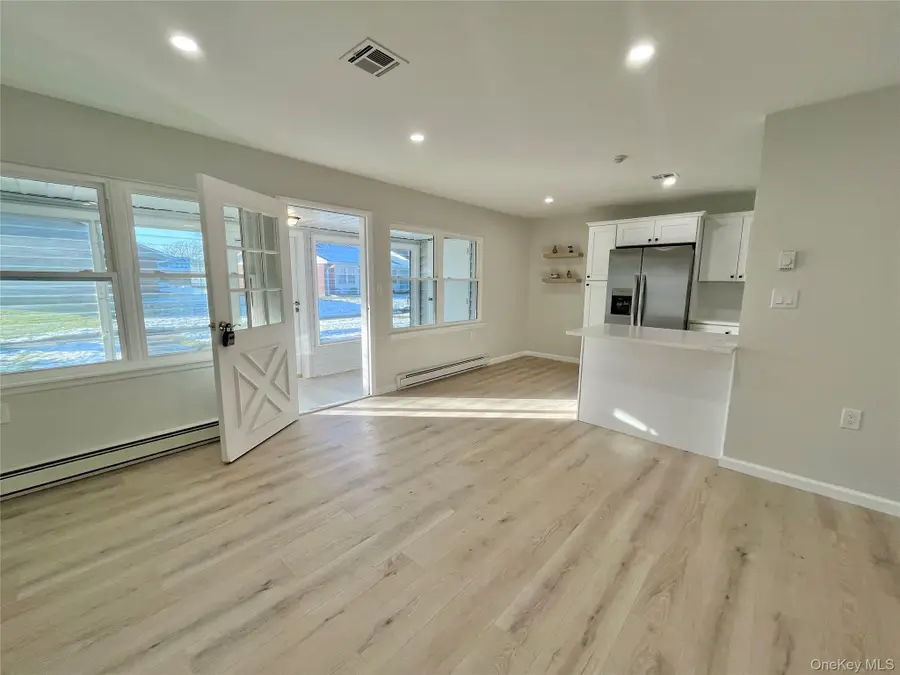 42 Trent Ct #D, Ridge, NY 11961 - Image #3