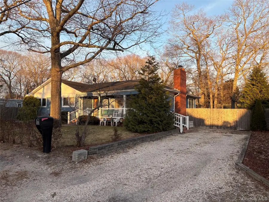 18 Tyte Drive, Riverhead, NY 11901 - Image #2