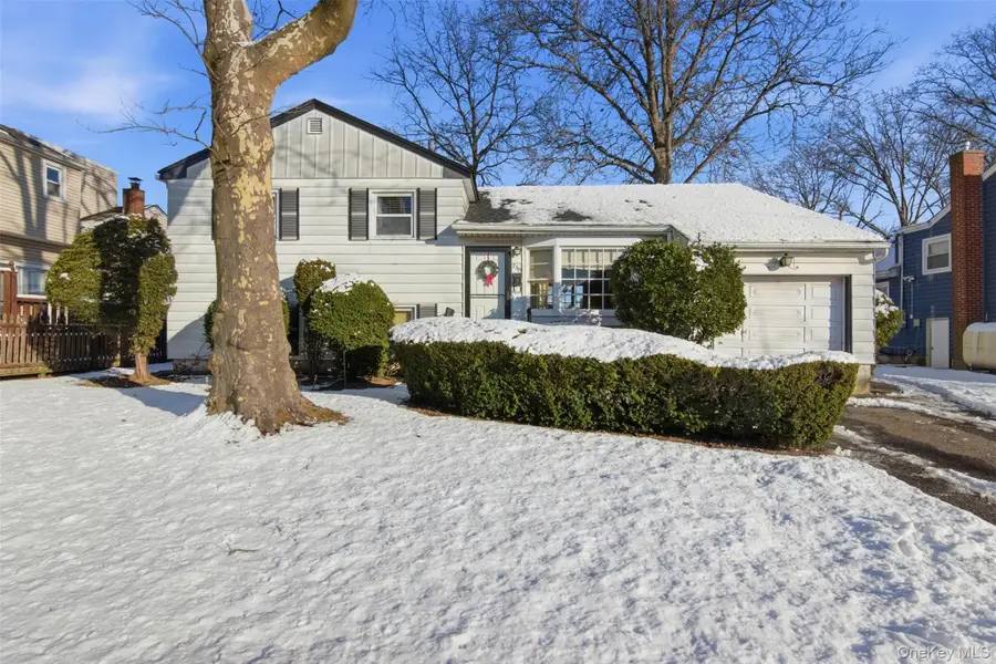 2393 Maple Avenue, Seaford, NY 11783 - Image #2