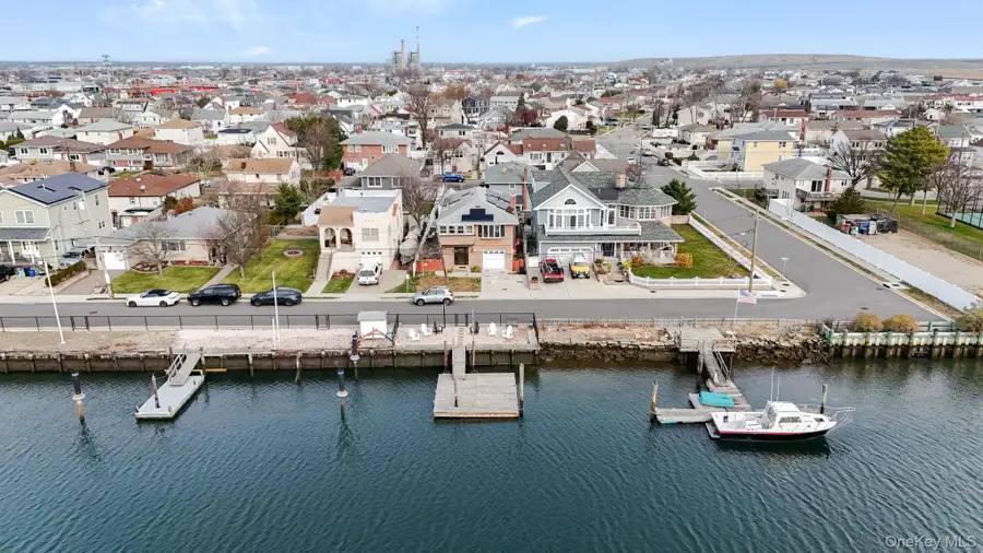 179 California Place N, Island Park, NY 11558 - Image #3