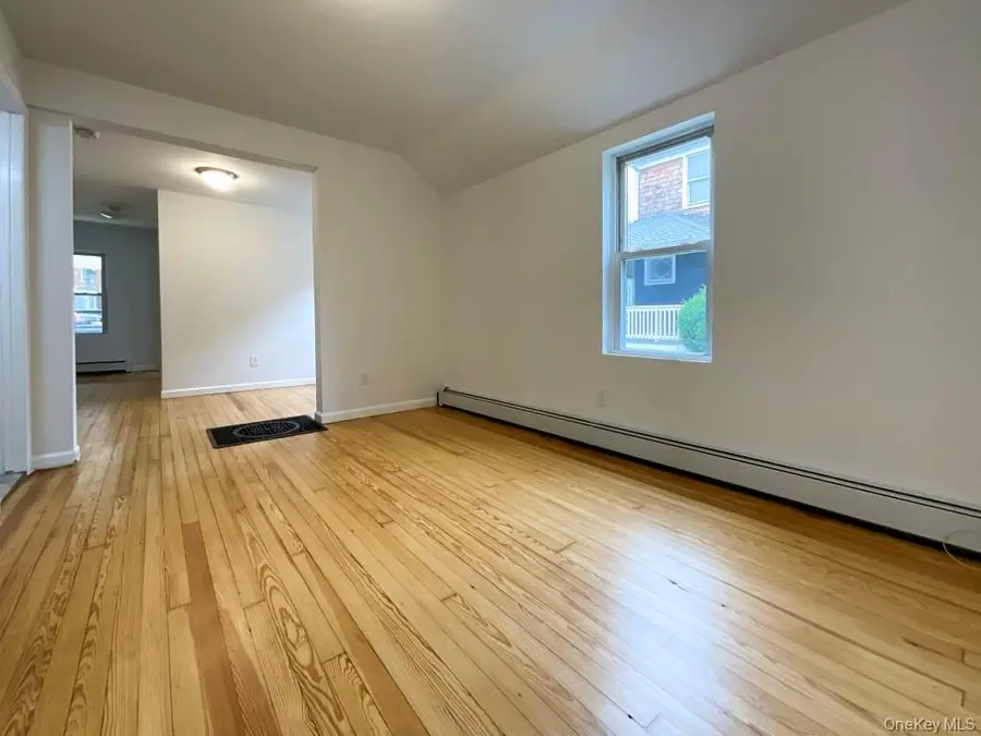 308 East Avenue, Riverhead, NY 11901 - Image #3