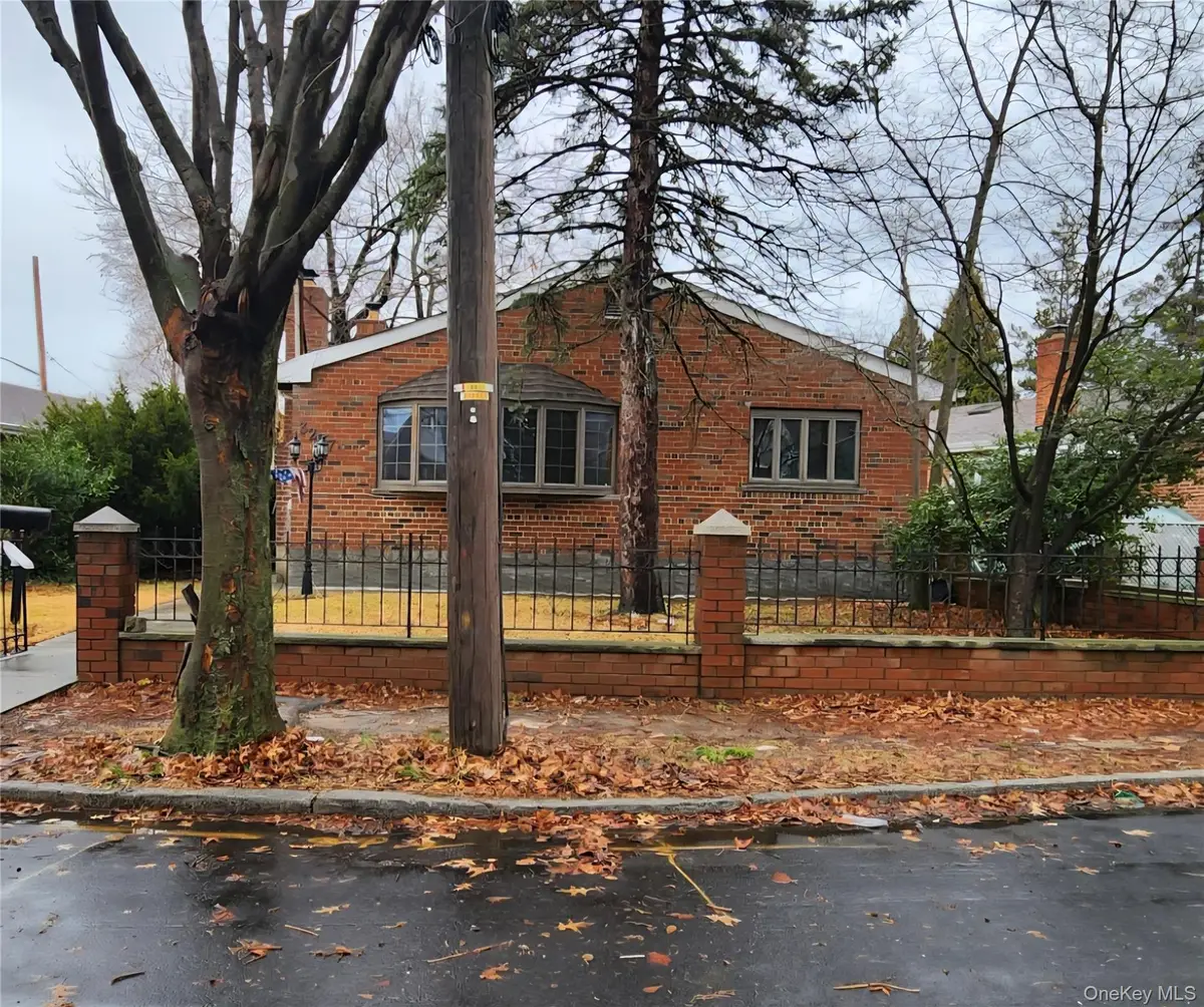 3237 Rawlins Avenue, Bronx, NY 10465 - #1