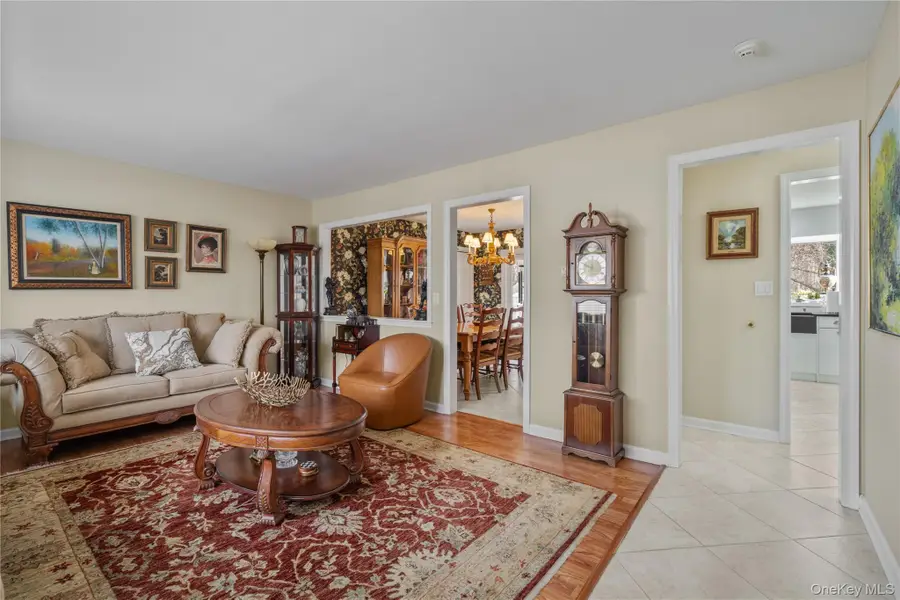 65 Birchbrook Drive, Smithtown, NY 11787 - Image #3