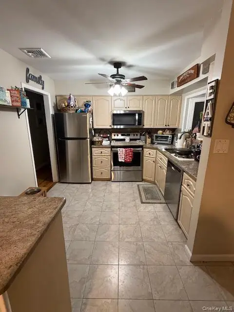 692 Woodside Drive, Wantagh, NY 11793 - #3