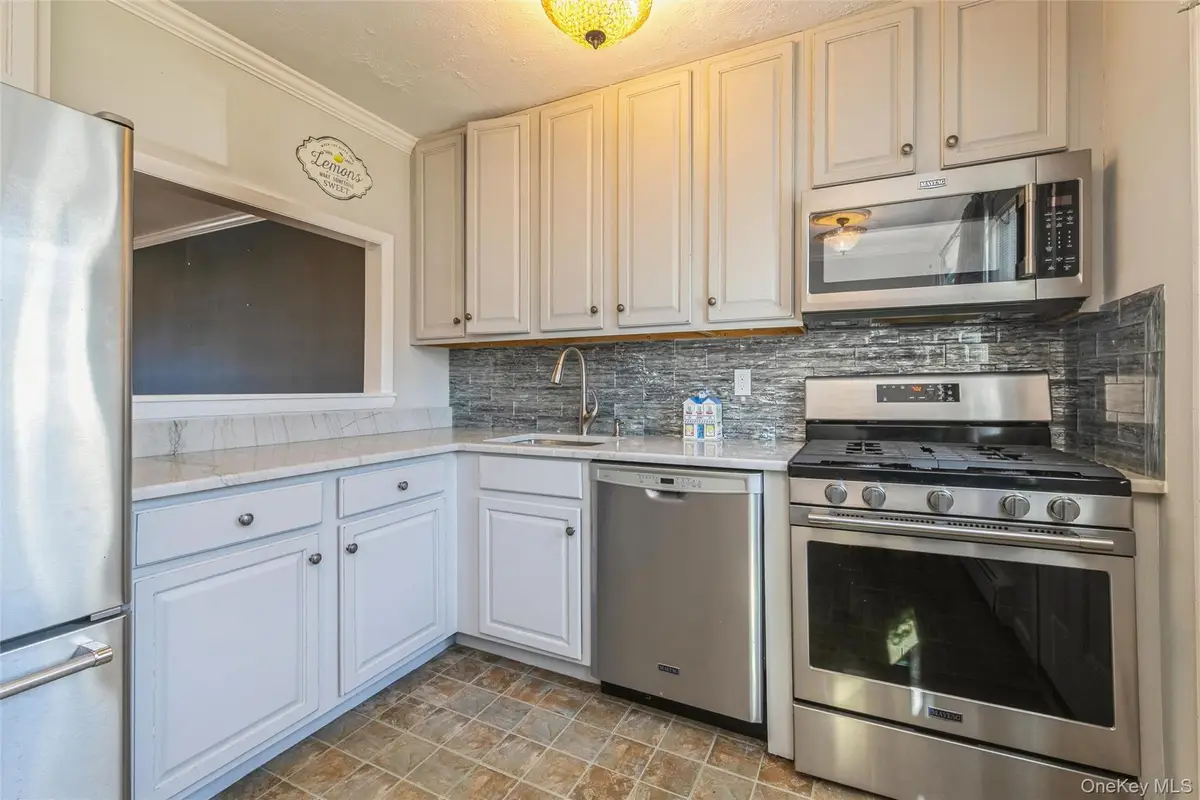 92 Cardinal Lane #92, Islip, NY 11751 - #1