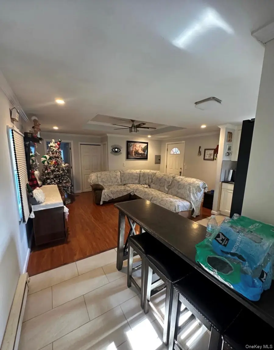 10 Elm Avenue, Bay Shore, NY 11706 - Image #2