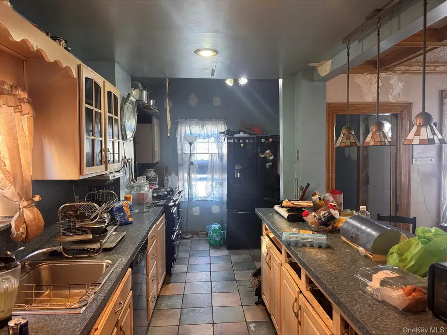 104-17 189th Street, Saint Albans, NY 11412 - Image #3