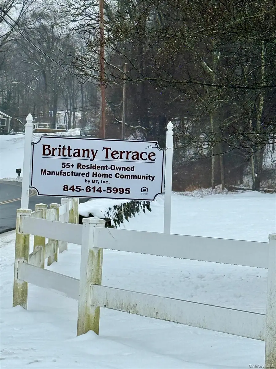 129 Brittany Terrace #129, Rock Tavern, NY 12575 - Image #2