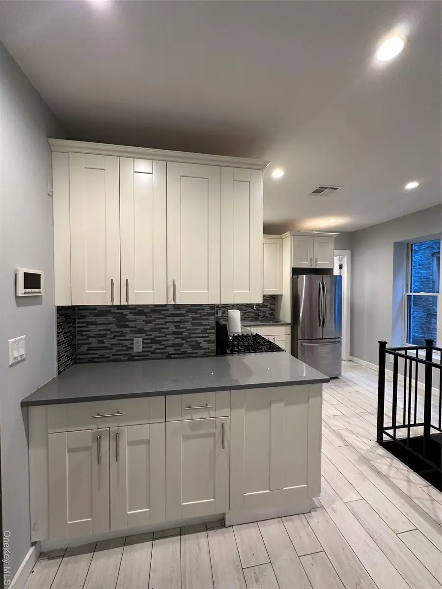 560 Riverdale Avenue, Brooklyn, NY 11207 - Image #2