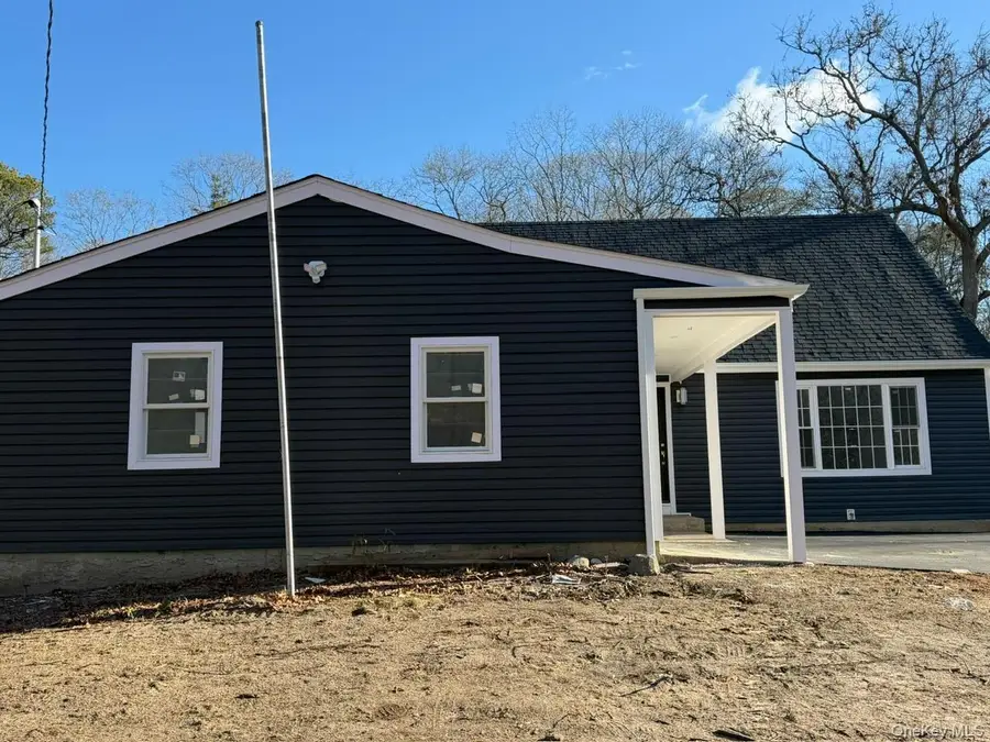 321 Smith Road, Shirley, NY 11967 - Image #3