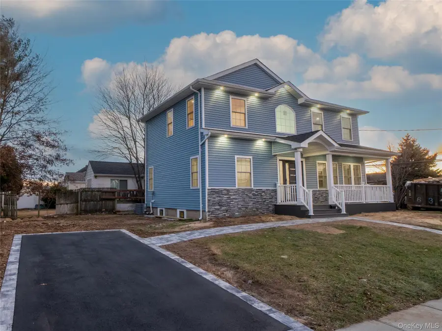 139 Maple Avenue, Bethpage, NY 11714 - Image #2