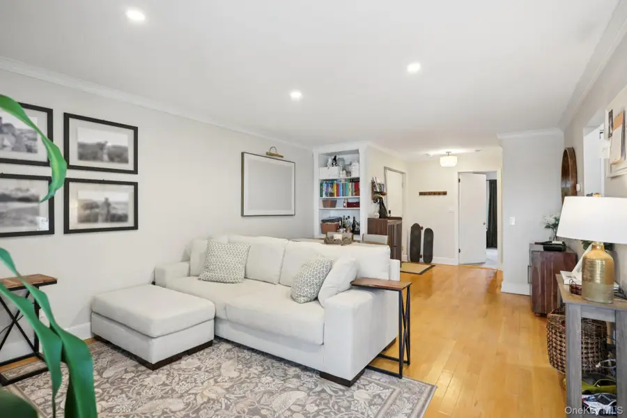 168 Birchwood Close, Chappaqua, NY 10514 - #3