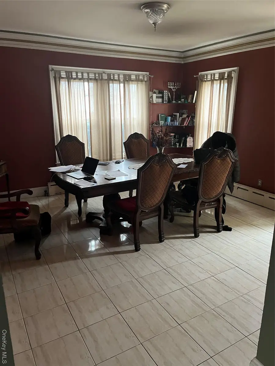 548 Albemarle Road, Cedarhurst, NY 11516 - Image #3