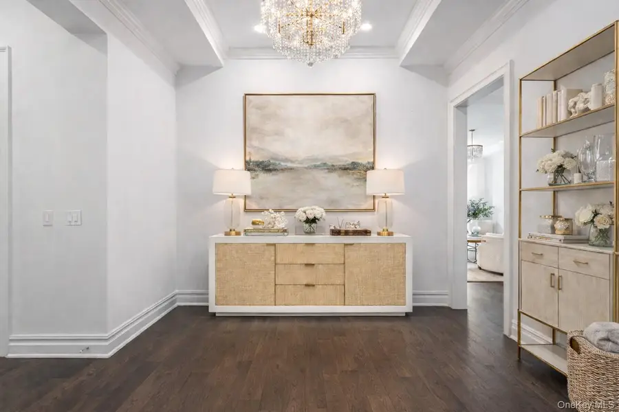 3000 Royal Court #3308, North Hills, NY 11040 - #2