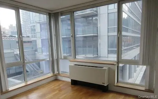 635 W 42 Street #5F, Manhattan, NY 10036 - Image #2