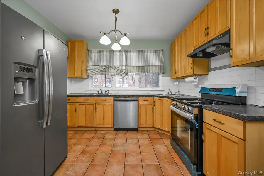 9825 67th Avenue, Rego Park, NY 11374 - Image #3